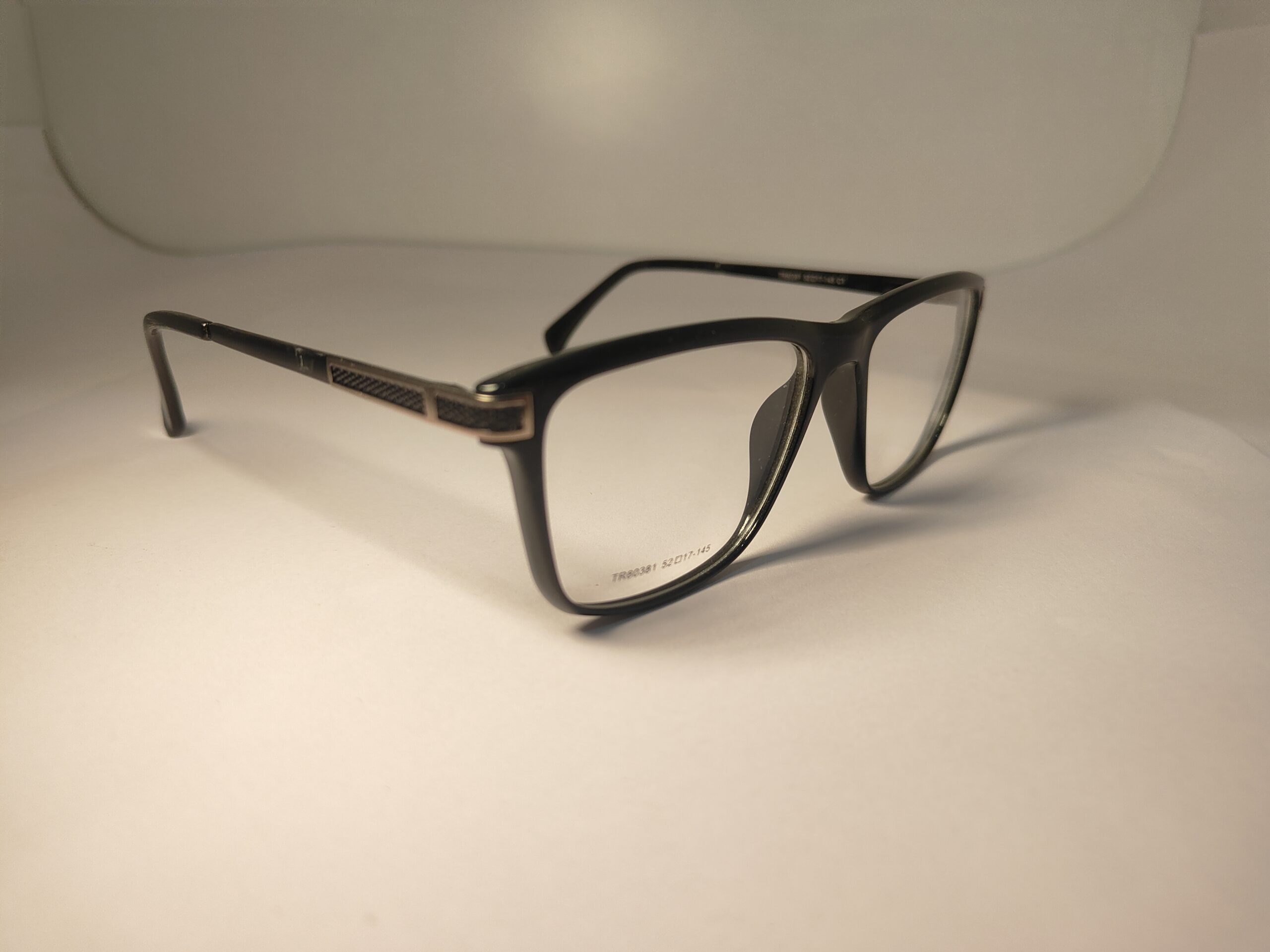 Executive Onyx | Gold Accent Series π€β¨