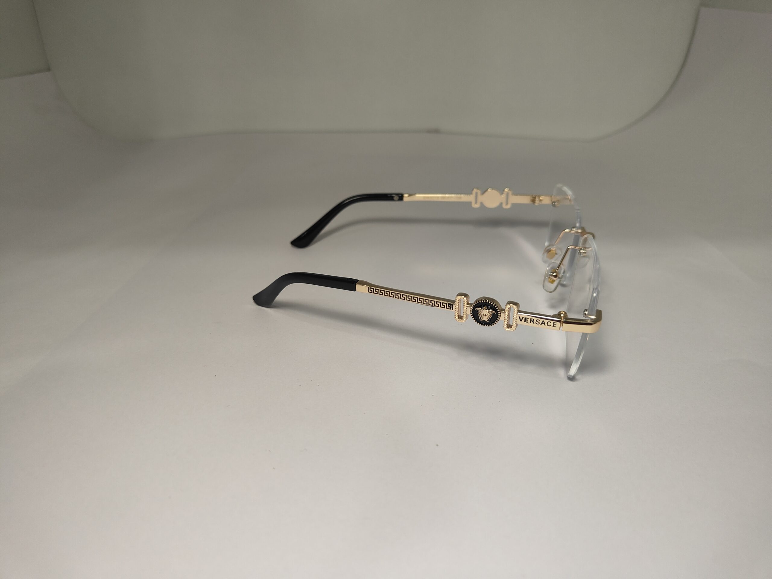 Style 2: Cartier-Inspired | Rimless Gold Executive π±π - Image 2